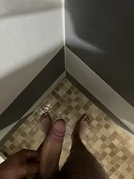 Snapshot of mylovetr1 chatting on February 2025 05:27:01 AM mylovetr1 online show from February 2025 05:27:01 AM