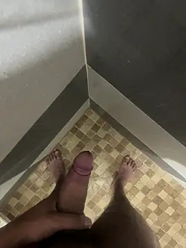 Snapshot of mylovetr1 chatting on February 2025 10:53:01 PM mylovetr1 online show from February 2025 10:53:01 PM