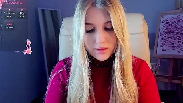 Snapshot of Evacadooo chatting on March 2025 02:53:02 AM Evacadooo online show from March 2025 02:53:02 AM