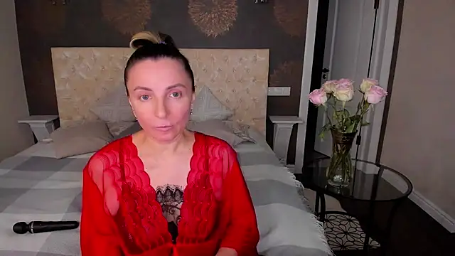 Snapshot of AllisonWilliams chatting on December 2024 07:33:01 PM AllisonWilliams online show from December 2024 07:33:01 PM