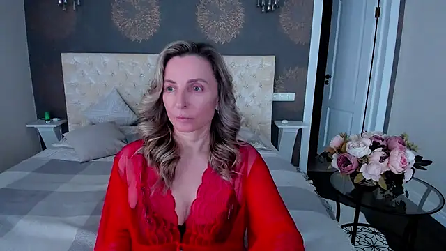 Snapshot of AllisonWilliams chatting on March 2025 03:36:02 PM AllisonWilliams online show from March 2025 03:36:02 PM