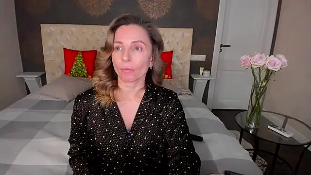 Snapshot of AllisonWilliams chatting on December 2025 04:12:02 PM AllisonWilliams online show from December 2025 04:12:02 PM