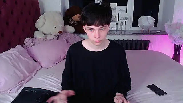 iwillfall online show from March 2026 05:50:01 PM