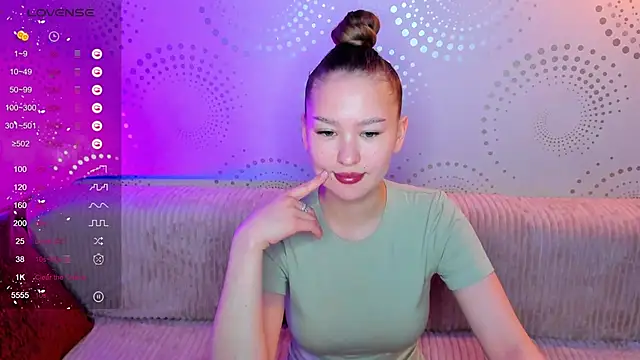 skinny sissss online show from March 2026 07:52:01 PM