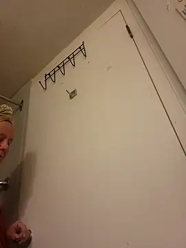 Snapshot of Yourfantasy1379 chatting on October 2025 01:58:02 AM Yourfantasy1379 online show from October 2025 01:58:02 AM