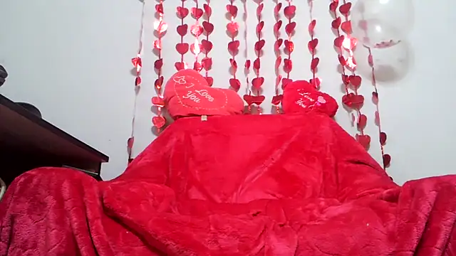 Snapshot of kisandgioni chatting on February 2025 12:38:02 PM kisandgioni online show from February 2025 12:38:02 PM