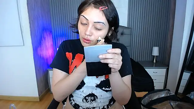 honney dark online show from December 2024 03:50:02 AM