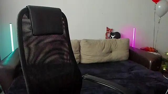 Ostin meow online show from January 2026 07:14:01 AM