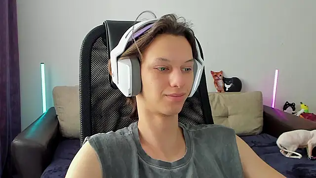 Ostin meow online show from February 2026 05:29:01 AM