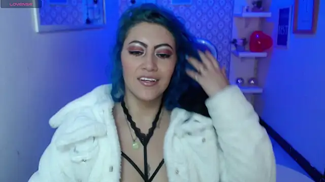 Snapshot of scarleth_blue chatting on February 2025 03:09:02 AM scarleth blue online show from February 2025 03:09:02 AM