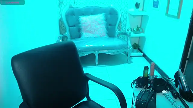 Snapshot of scarleth_blue chatting on March 2025 09:38:01 AM scarleth blue online show from March 2025 09:38:01 AM