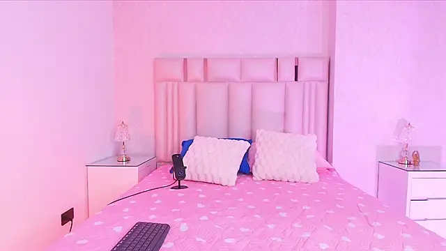 Snapshot of canela_oss chatting on November 2025 12:15:02 PM canela oss online show from November 2025 12:15:02 PM