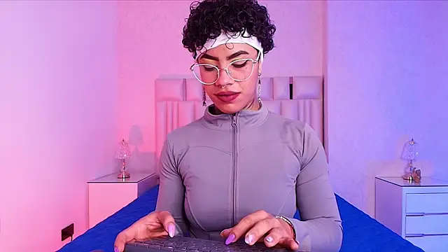 Snapshot of canela_oss chatting on November 2025 12:05:02 PM canela oss online show from November 2025 12:05:02 PM