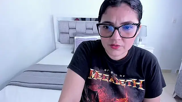 Camilaa bueno online show from July 2026 02:07:01 AM