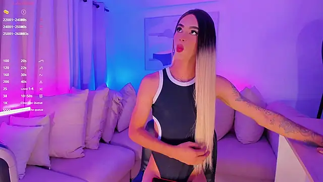 Snapshot of Ashley_Reminton chatting on December 2024 01:04:02 AM Ashley Reminton online show from December 2024 01:04:02 AM