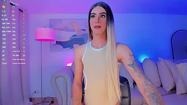 Snapshot of Ashley_Reminton chatting on January 2025 03:33:02 PM Ashley Reminton online show from January 2025 03:33:02 PM