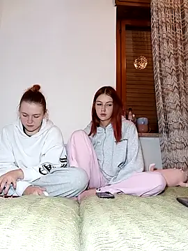 ella grays online show from November 2025 06:32:01 PM