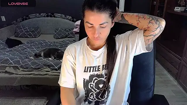 Aria Dl online show from January 2025 12:41:02 PM