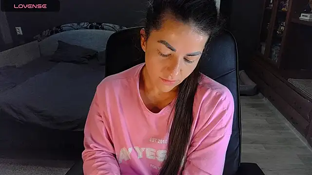 Aria Dl online show from October 2025 12:01:02 PM