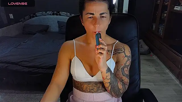 Aria Dl online show from October 2025 11:18:02 AM