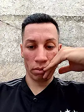 Snapshot of FlacoDani chatting on October 2025 02:16:01 PM FlacoDani online show from October 2025 02:16:01 PM