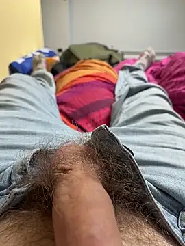 Snapshot of stev3w chatting on February 2025 12:18:02 PM stev3w online show from February 2025 12:18:02 PM