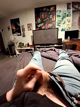 Snapshot of stev3w chatting on December 2025 04:24:02 PM stev3w online show from December 2025 04:24:02 PM