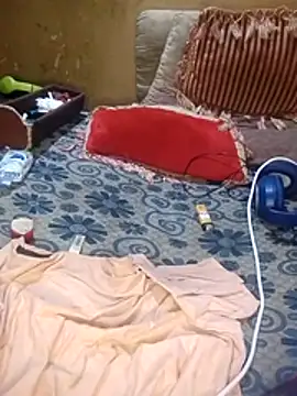 LOOLOOO123123 online show from November 2025 10:50:02 AM