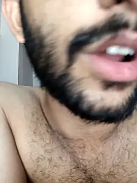 Vignesh3246 online show from October 2025 07:13:01 PM