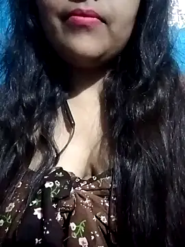 Snapshot of Love-Veronica chatting on February 2026 06:04:01 PM Love-Veronica online show from February 2026 06:04:01 PM