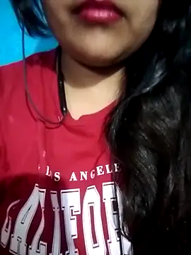 Love-Veronica online show from April 2026 06:09:01 PM