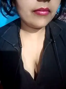 Love-Veronica online show from April 2026 06:10:02 PM