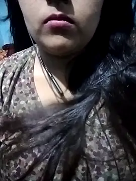 Love-Veronica online show from April 2026 01:41:02 PM