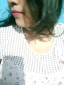 Love-Veronica online show from July 2026 06:21:01 PM