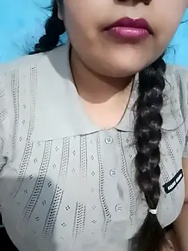 Love-Veronica online show from July 2026 02:13:02 PM