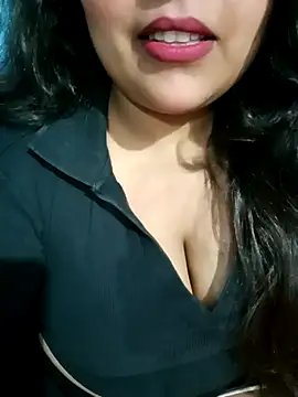 Love-Veronica online show from July 2026 09:15:01 AM