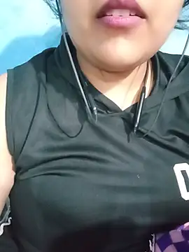 Love-Veronica online show from July 2026 06:53:01 PM
