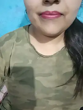Love-Veronica online show from July 2026 06:07:01 PM