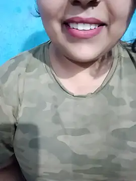 Love-Veronica online show from August 2026 06:11:01 PM