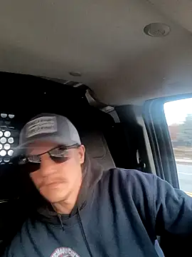 Snapshot of ChuckyyDee chatting on December 2024 12:18:02 PM ChuckyyDee online show from December 2024 12:18:02 PM