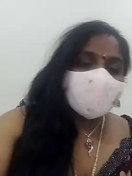 Snapshot of Sexy_Radhikaa chatting on March 2025 01:18:01 PM Sexy Radhikaa online show from March 2025 01:18:01 PM