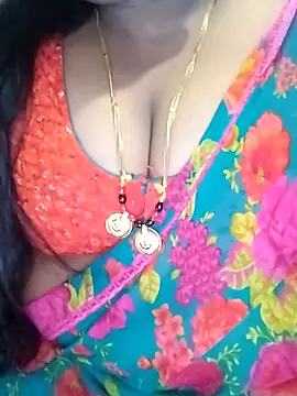 Snapshot of Sexy_Radhikaa chatting on November 2025 03:19:01 AM Sexy Radhikaa online show from November 2025 03:19:01 AM