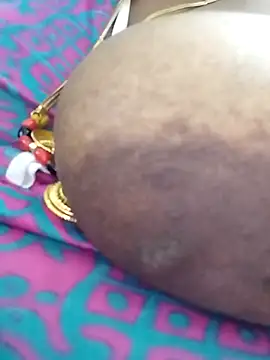 Snapshot of Sexy_Radhikaa chatting on December 2025 10:02:01 AM Sexy Radhikaa online show from December 2025 10:02:01 AM