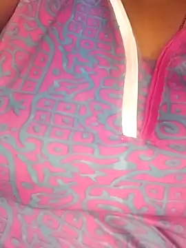 Snapshot of Sexy_Radhikaa chatting on December 2025 12:52:02 AM Sexy Radhikaa online show from December 2025 12:52:02 AM