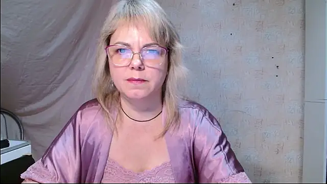 sweetsunset11 online show from February 2026 12:09:01 AM