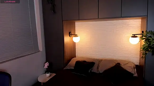 Snapshot of MattiDeLuca chatting on December 2024 11:20:02 AM MattiDeLuca online show from December 2024 11:20:02 AM