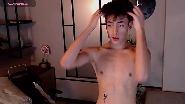 Snapshot of MattiDeLuca chatting on February 2025 05:24:02 PM MattiDeLuca online show from February 2025 05:24:02 PM