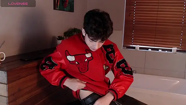 Snapshot of MattiDeLuca chatting on February 2025 06:16:01 PM MattiDeLuca online show from February 2025 06:16:01 PM