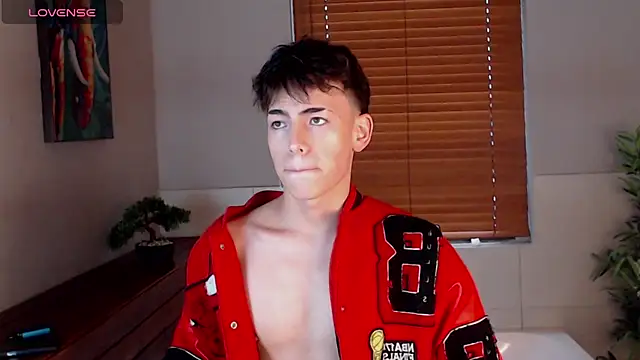 Snapshot of MattiDeLuca chatting on February 2025 12:47:01 PM MattiDeLuca online show from February 2025 12:47:01 PM