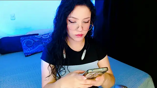 DollCam   online show from October 2025 01:24:01 AM
